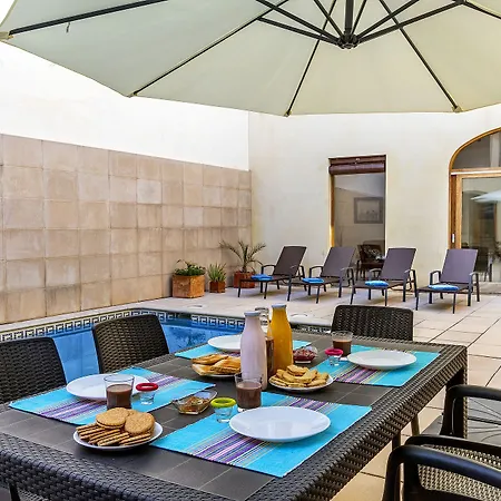 Villa Campins